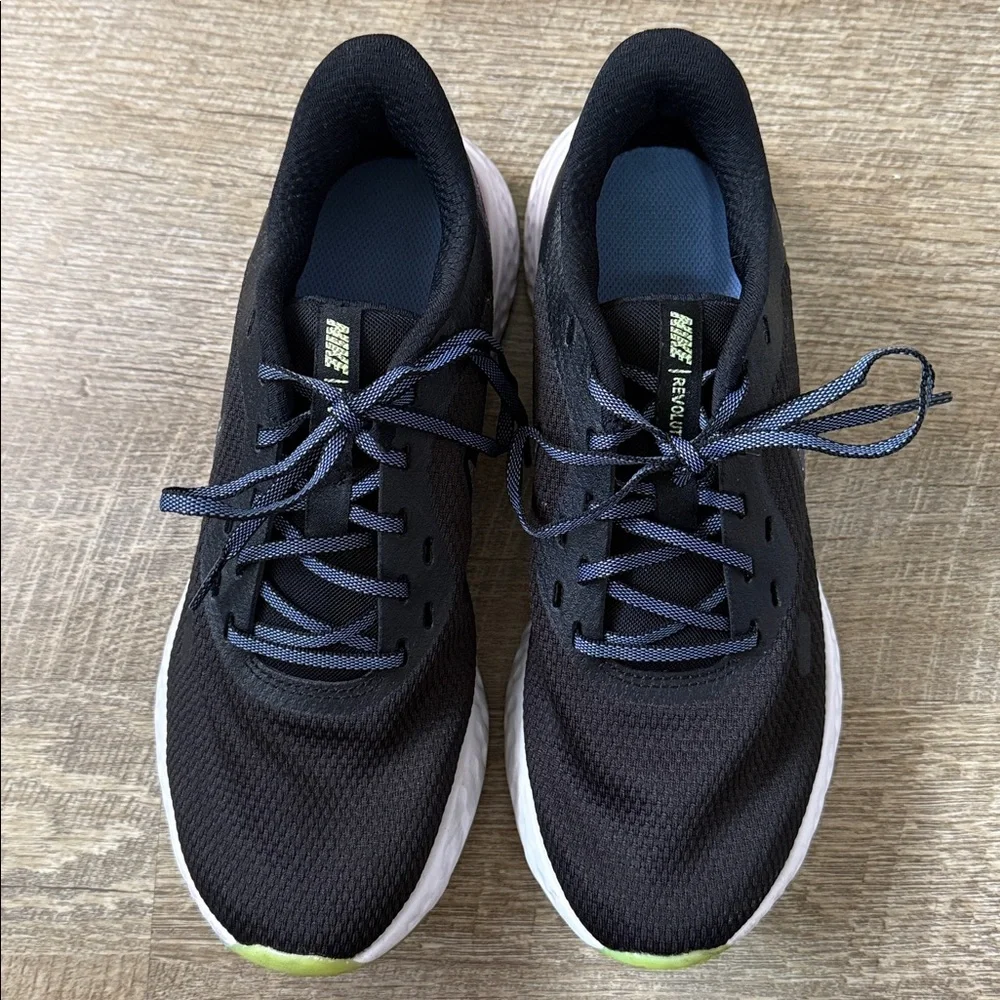 NIKE Revolution 5 SE Running Athletic Shoes Sneakers Size 8.5